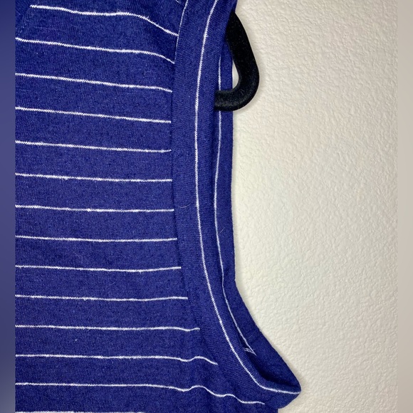 💥BOGO💥 Gap Sleeveless Linen Blend Navy Top NWOT. Size L - Picture 4 of 6